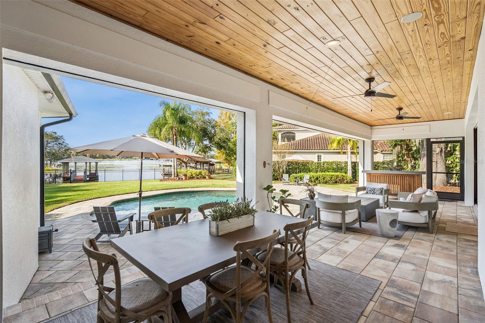 O6370886 Property Photo