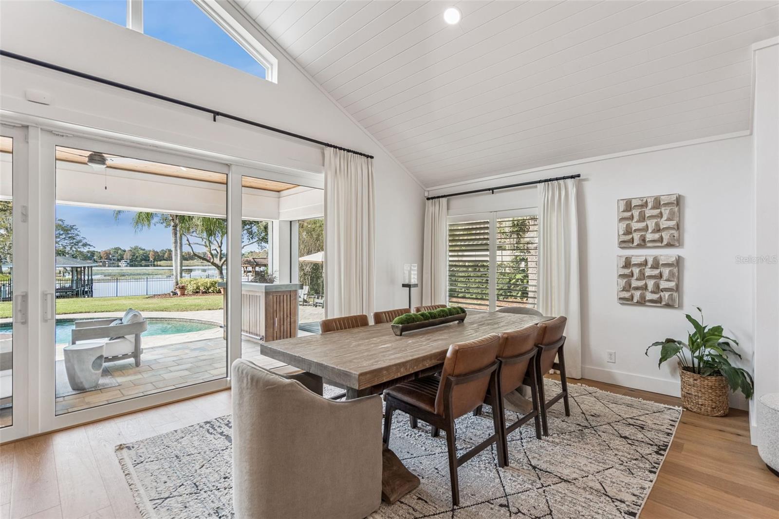 O6370886 Property Photo