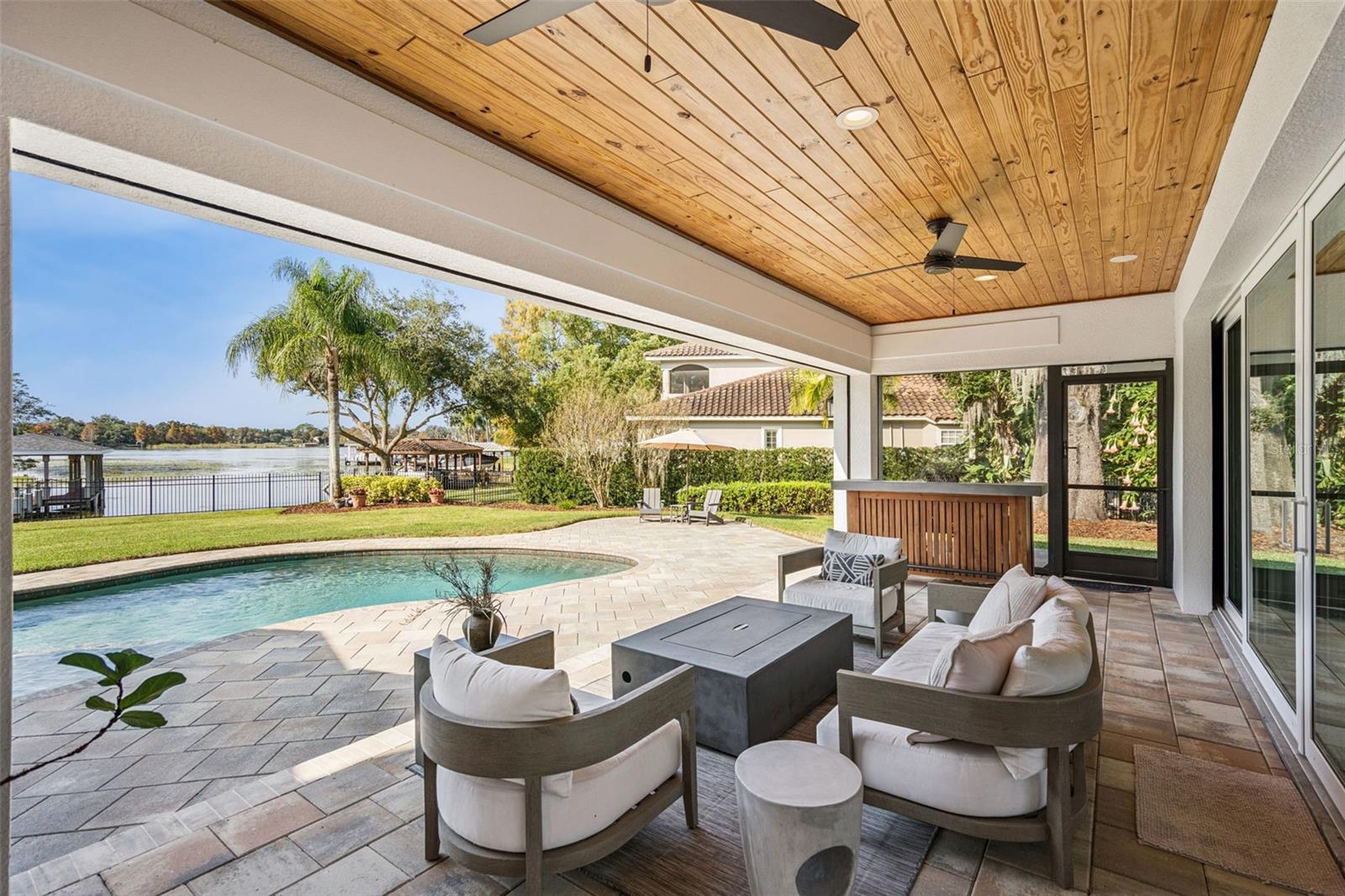 O6370886 Property Photo