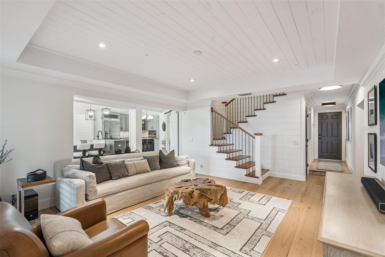 O6370886 Property Photo