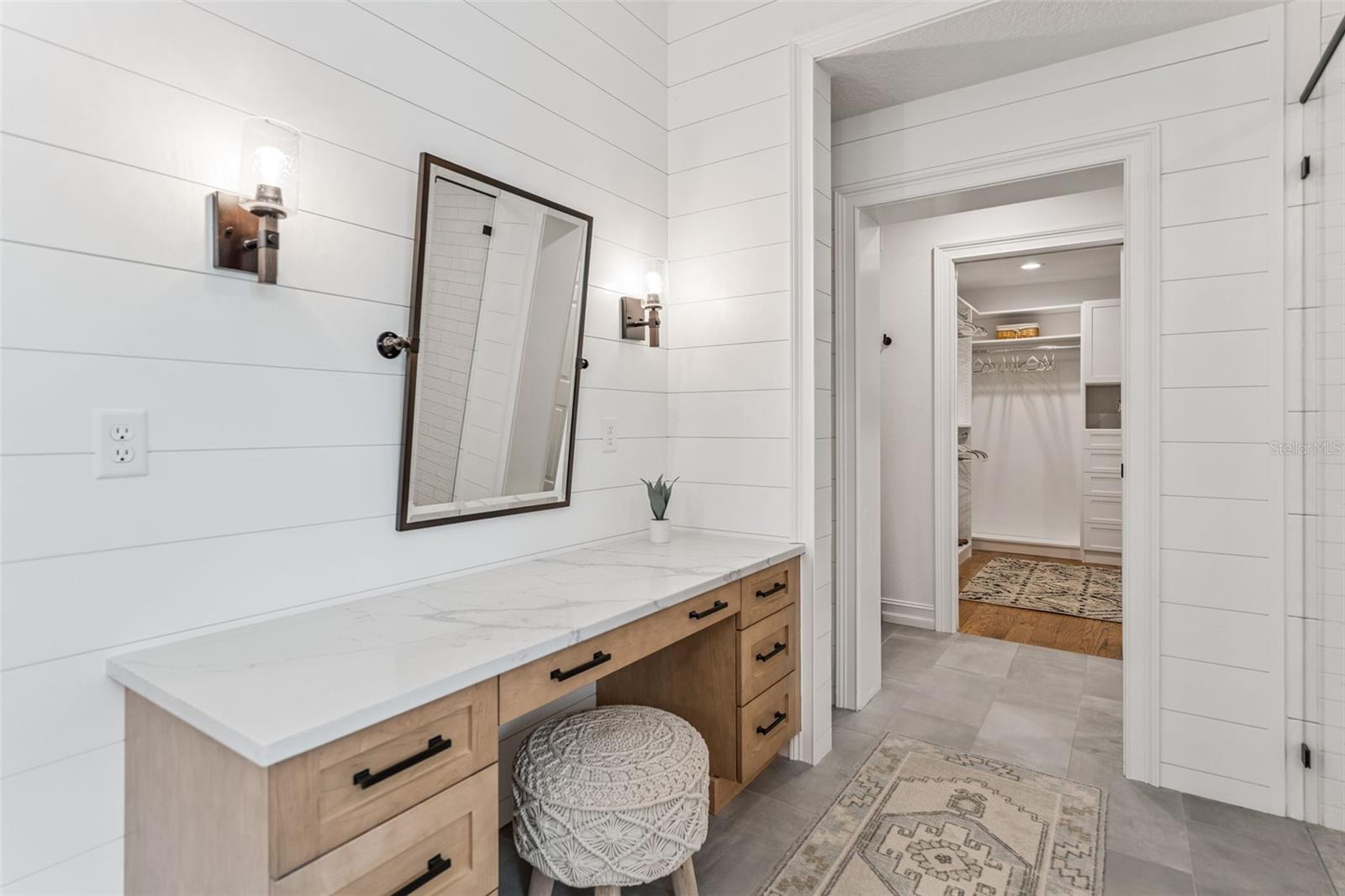 O6370886 Property Photo