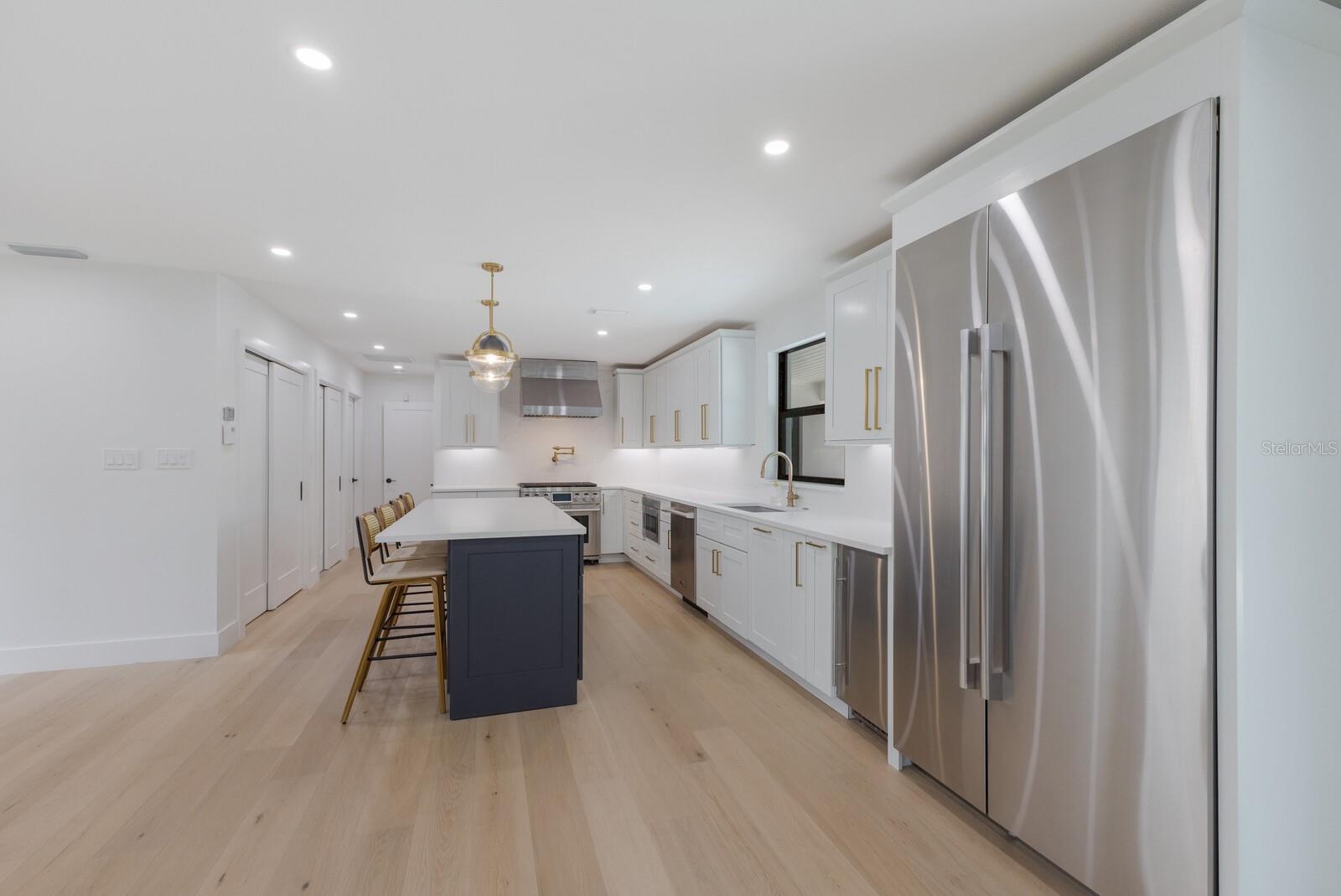 A4676878 Property Photo