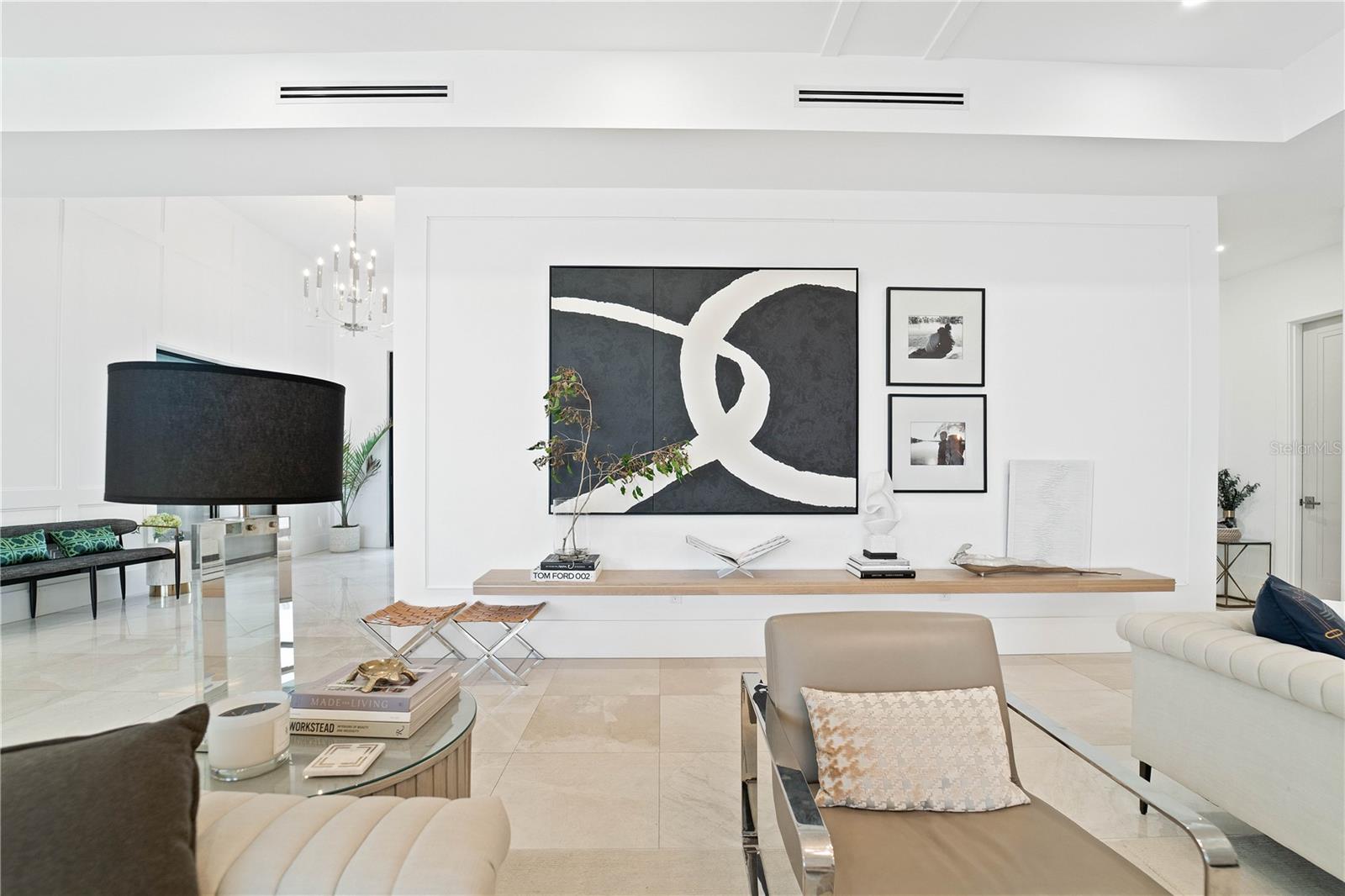 TB8460832 Property Photo