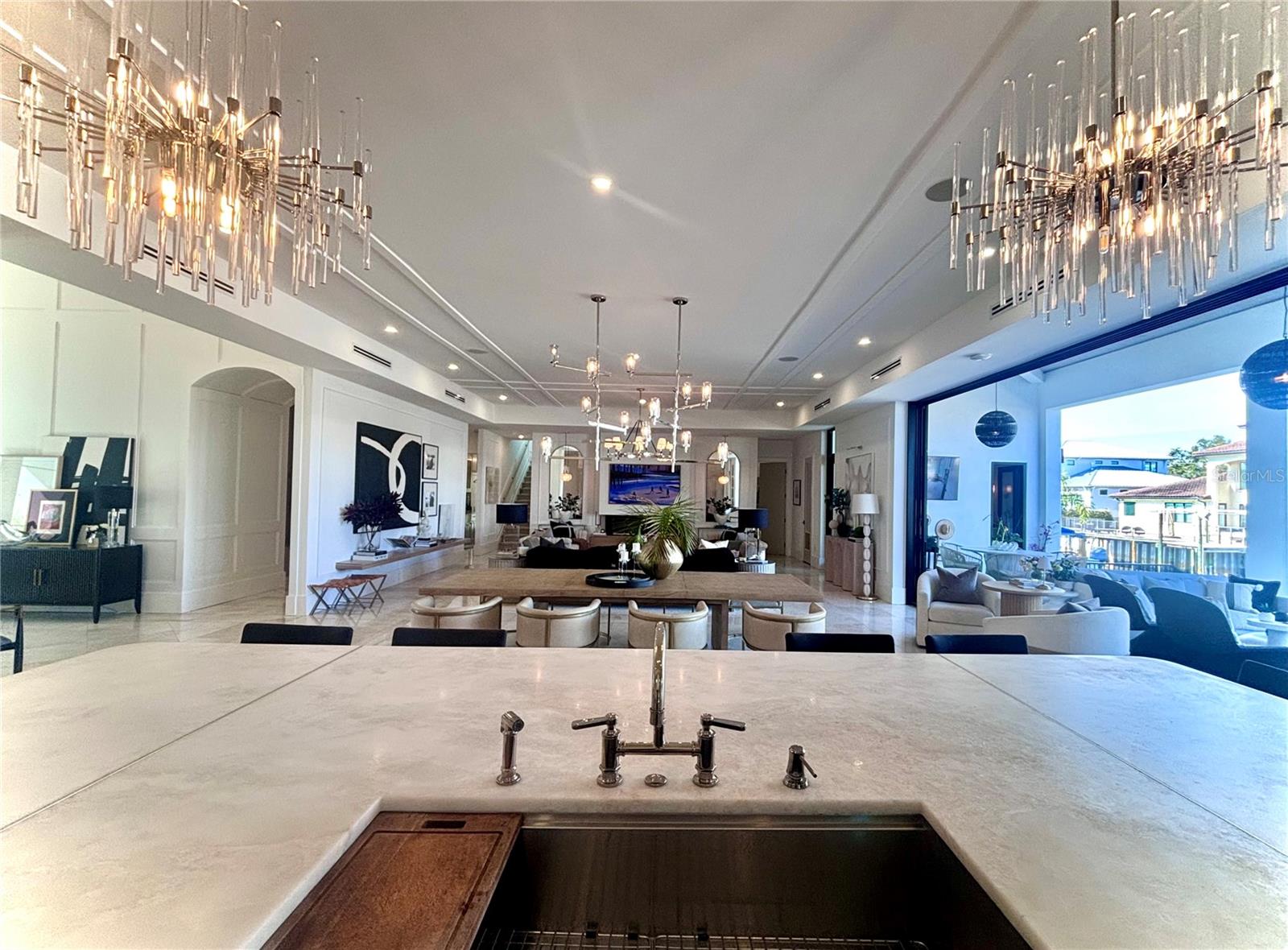 TB8460832 Property Photo