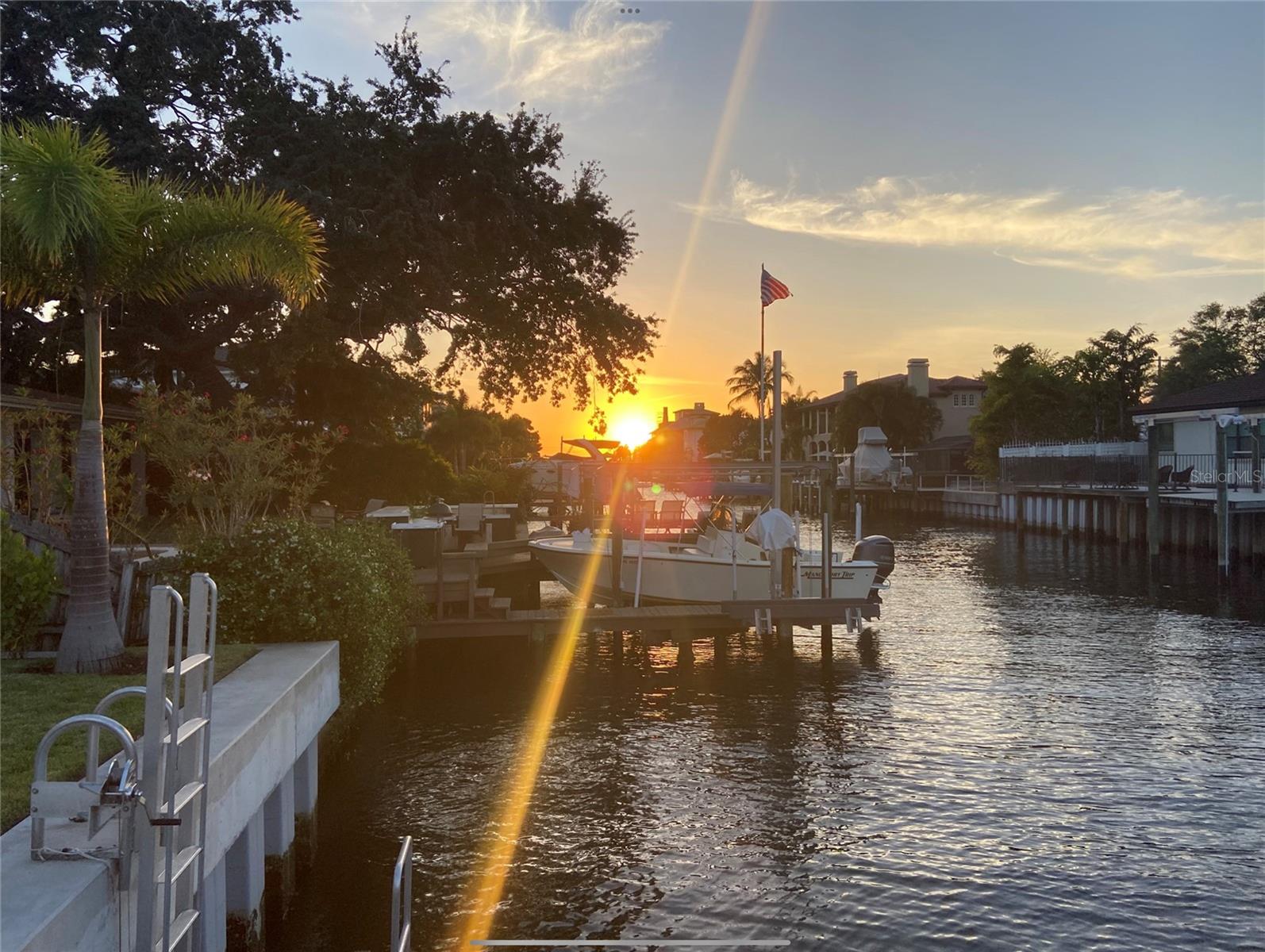 TB8460832 Property Photo