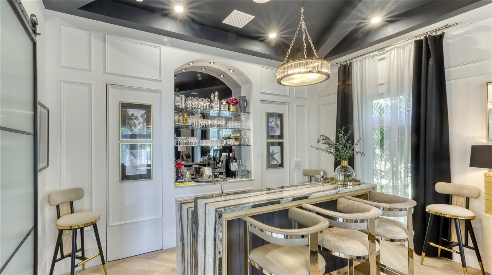 TB8460832 Property Photo