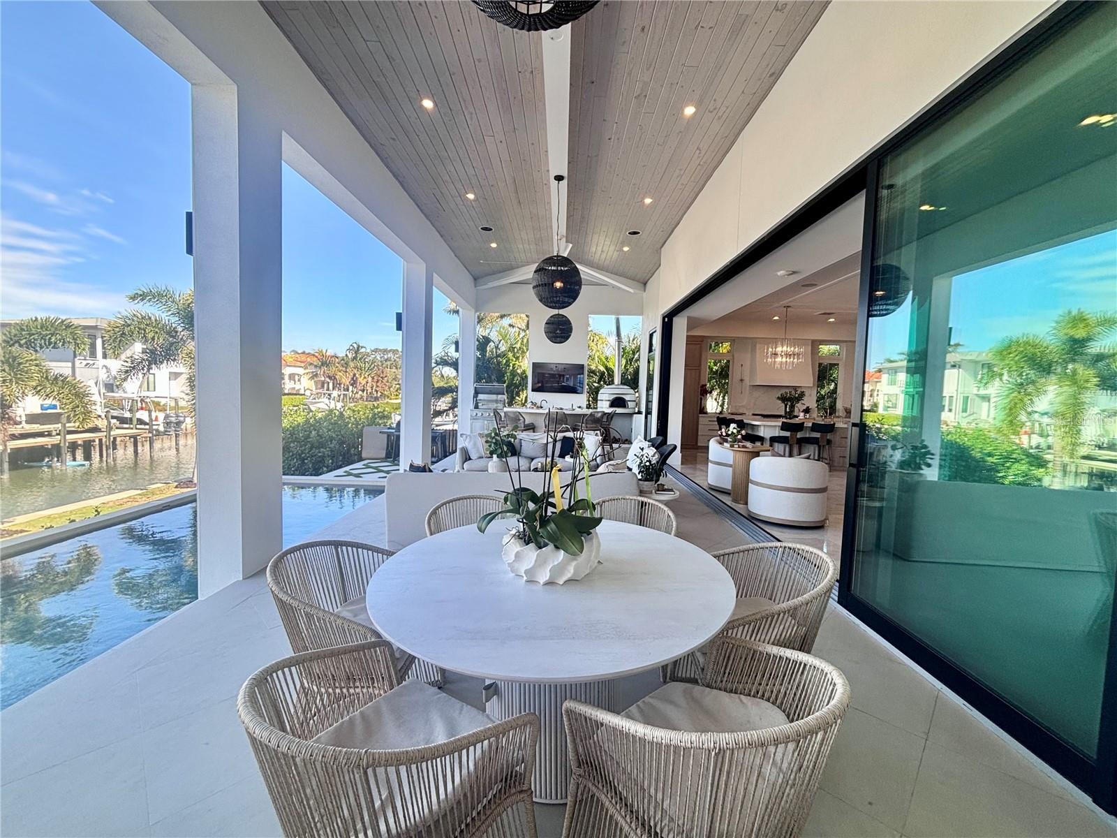 TB8460832 Property Photo