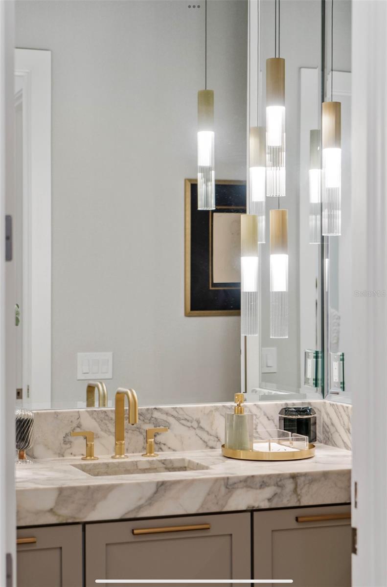 TB8460832 Property Photo