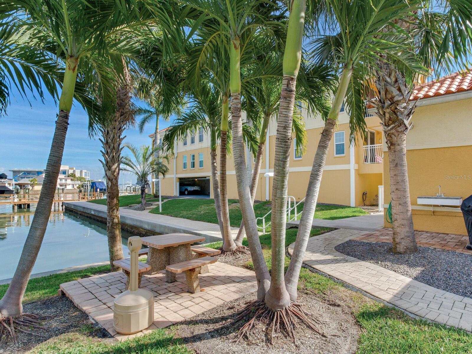 Waterfront grilling and picnic area