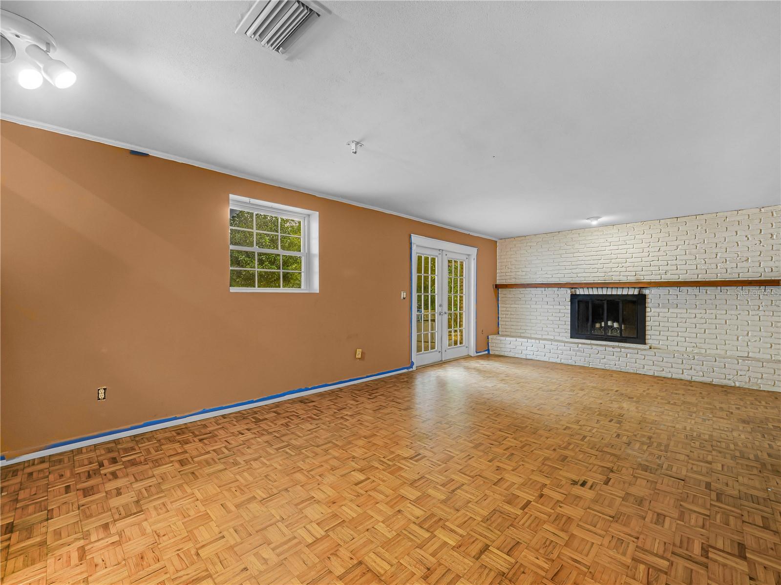 L4958266 Property Photo