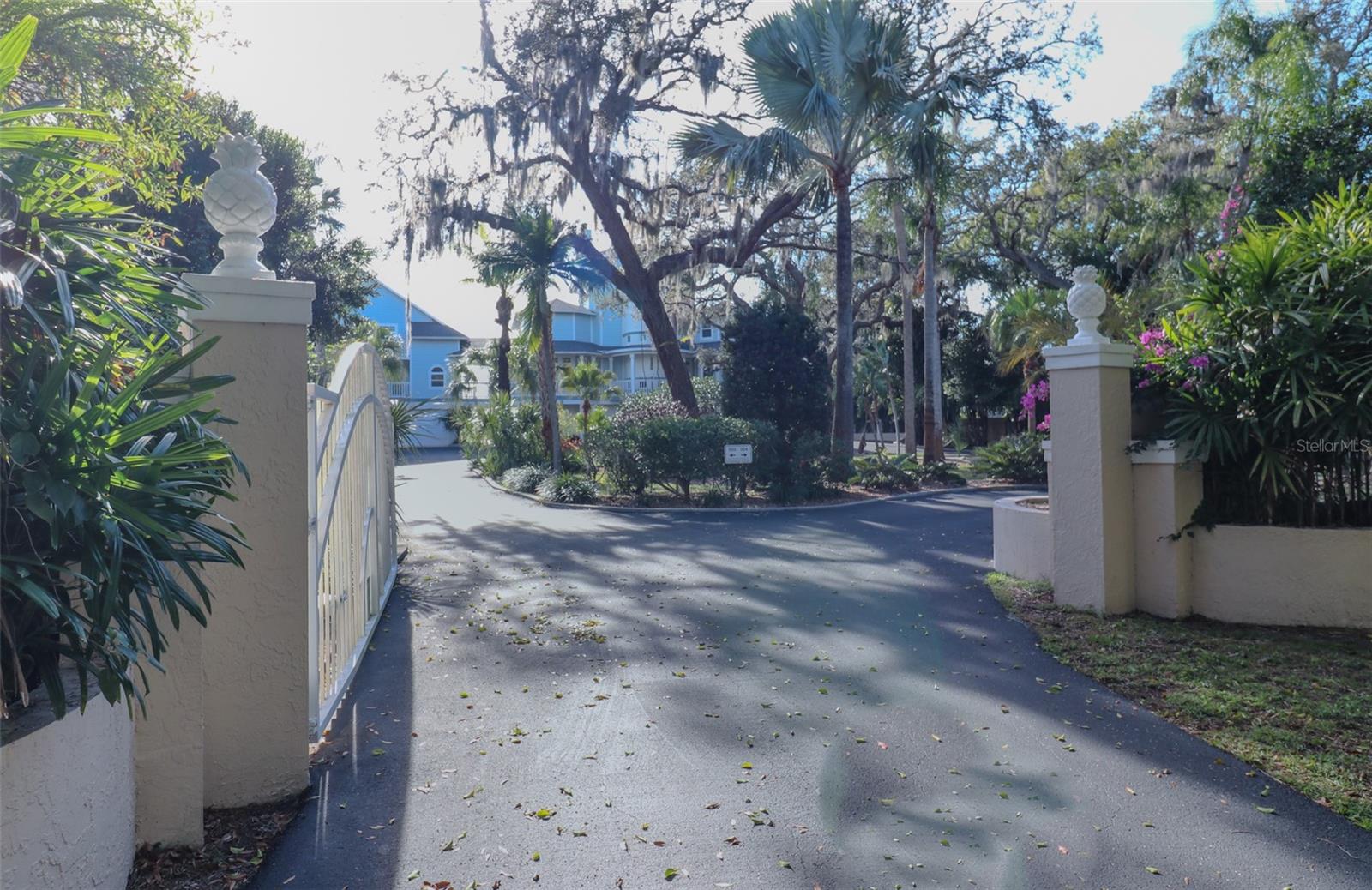 TB8460889 Property Photo