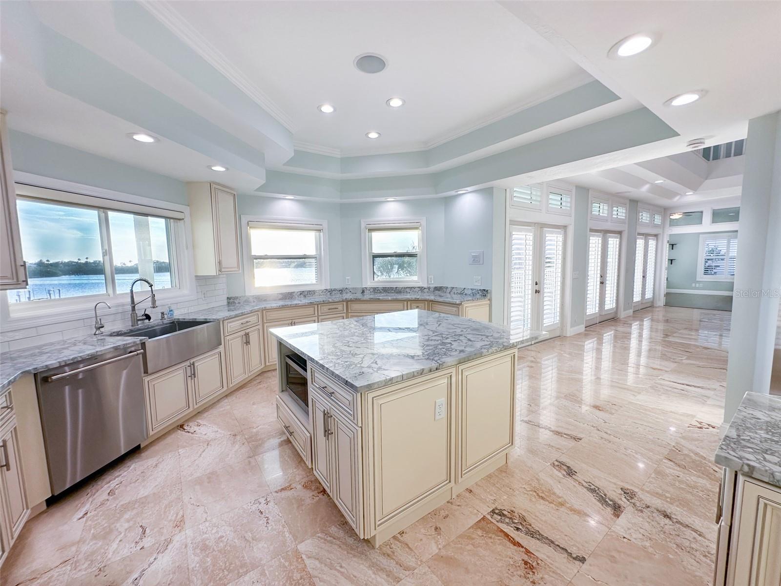 TB8460889 Property Photo