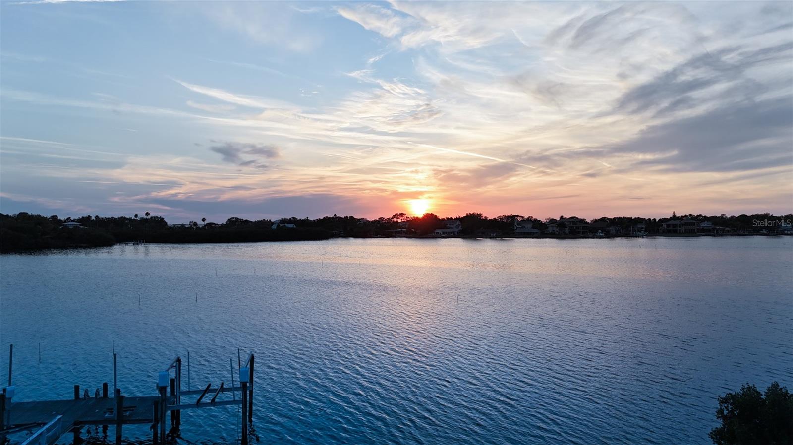 TB8460889 Property Photo