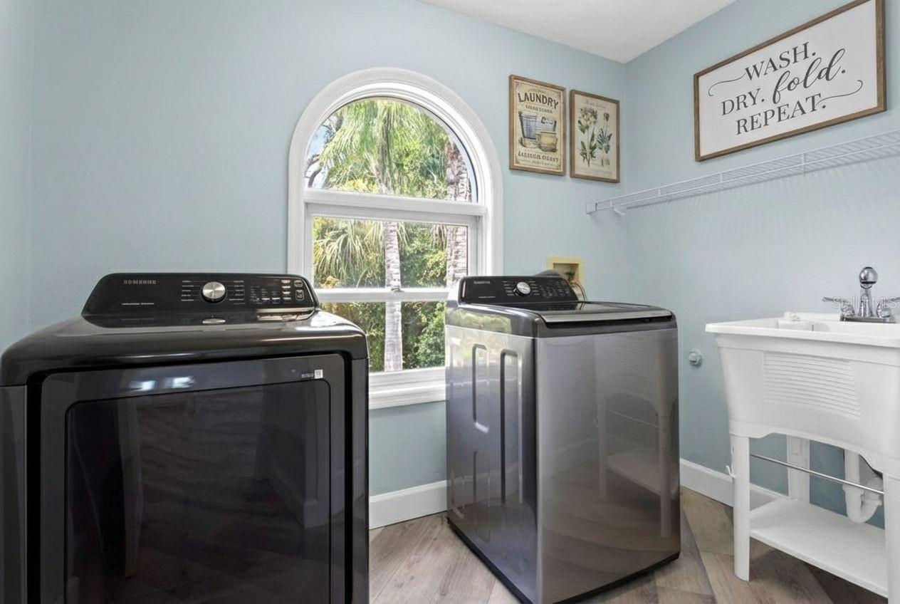 TB8460889 Property Photo