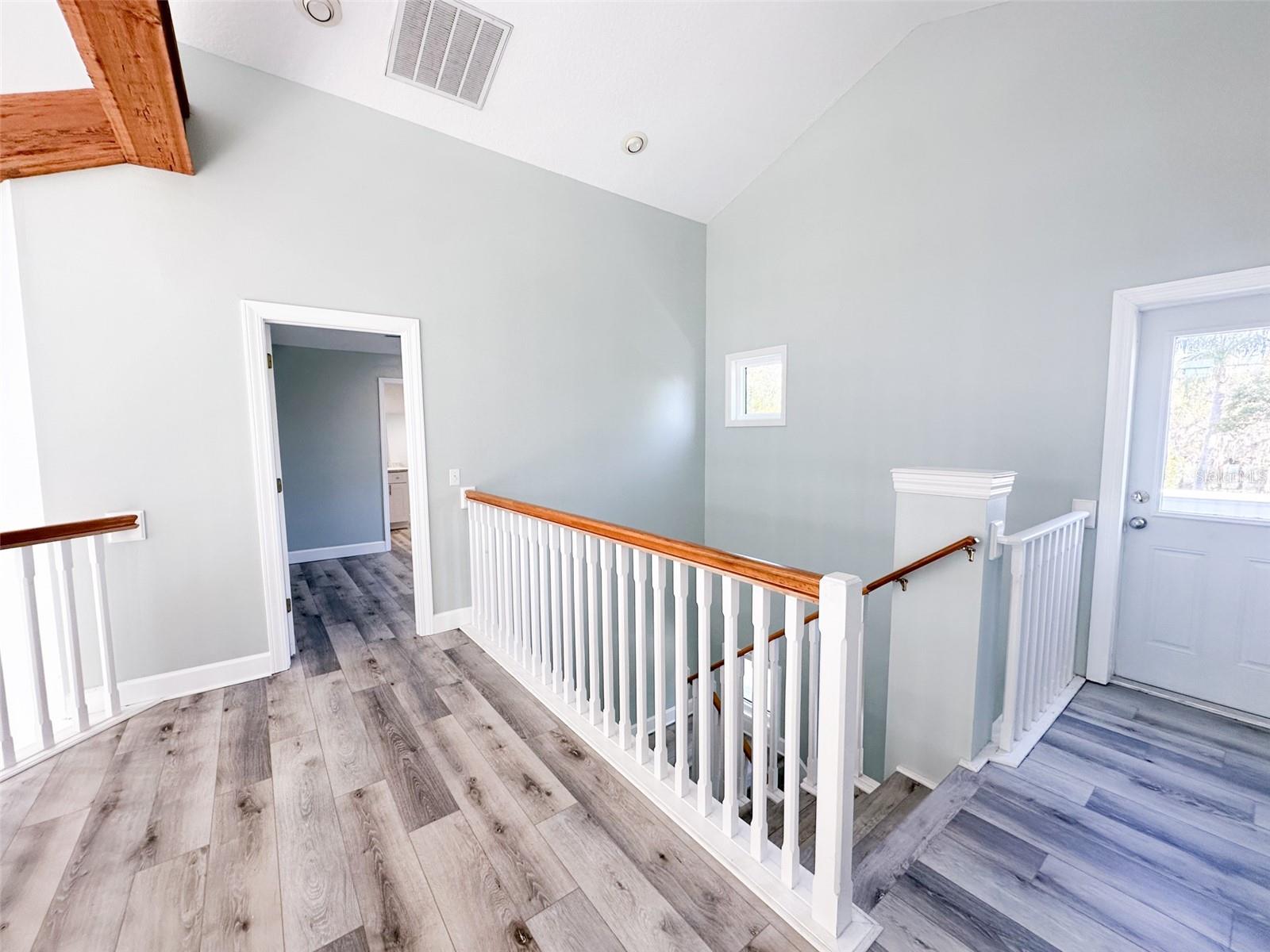 TB8460889 Property Photo