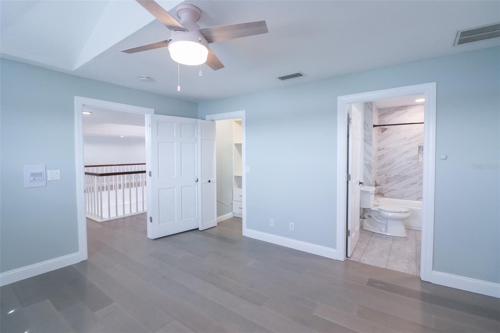 TB8460889 Property Photo