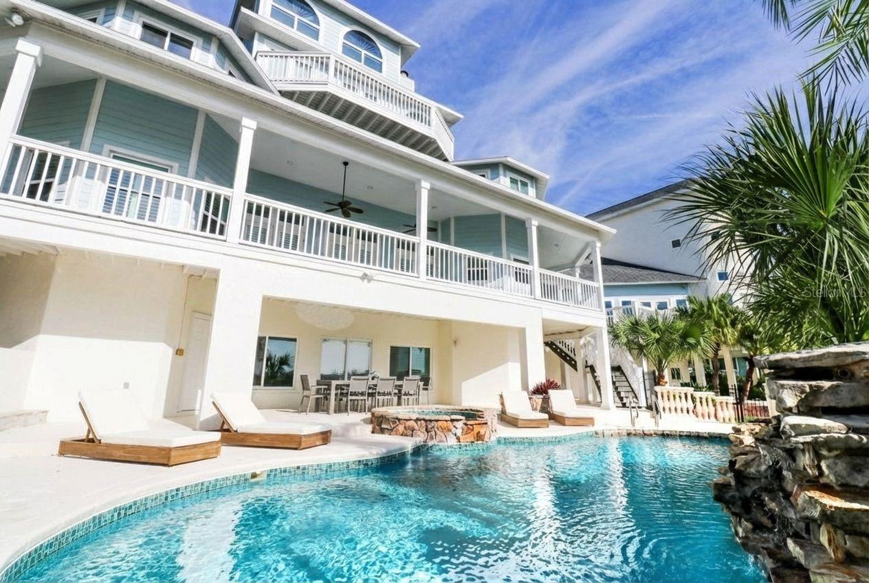 TB8460889 Property Photo