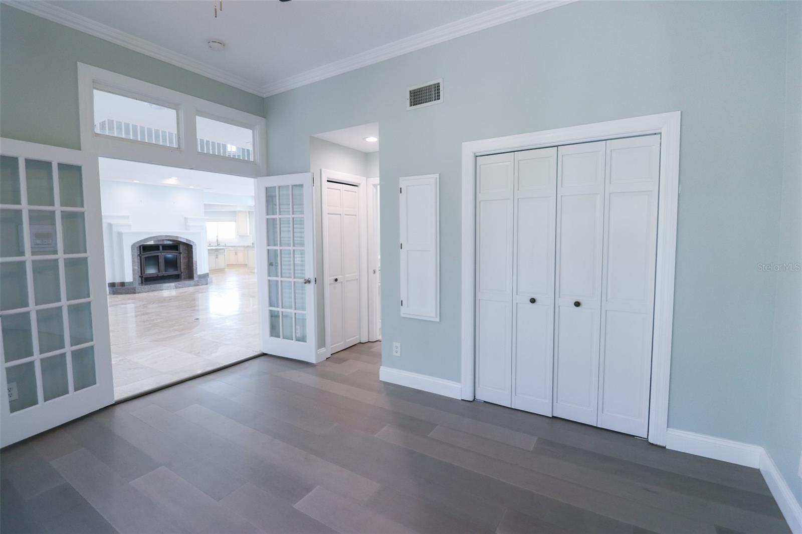 TB8460889 Property Photo