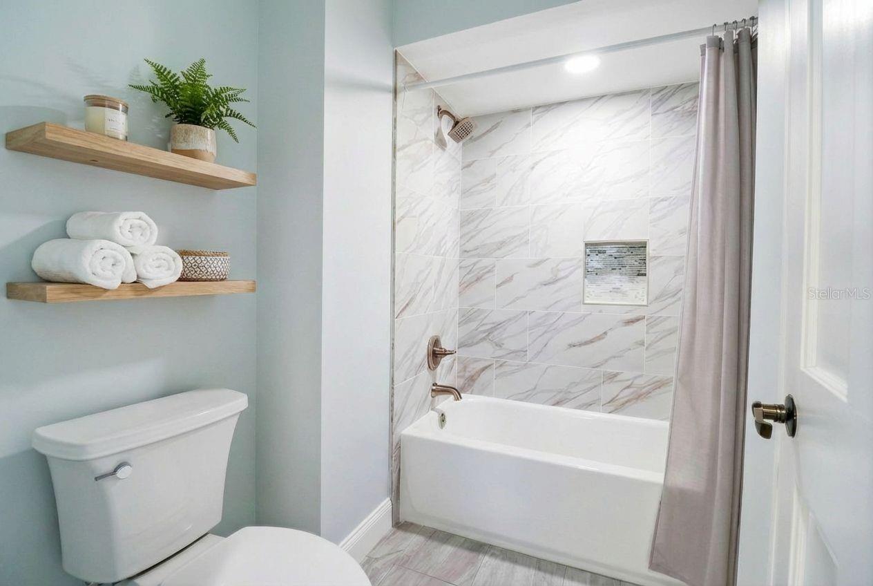 TB8460889 Property Photo