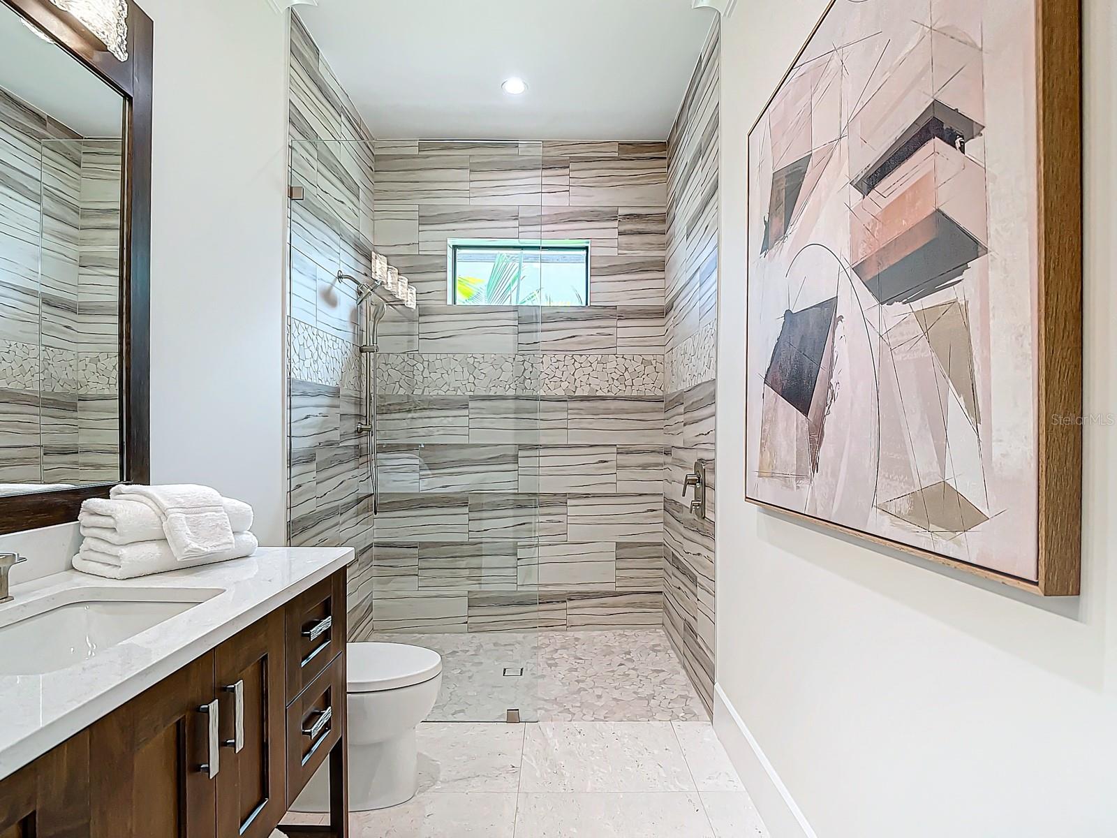 TB8460903 Property Photo