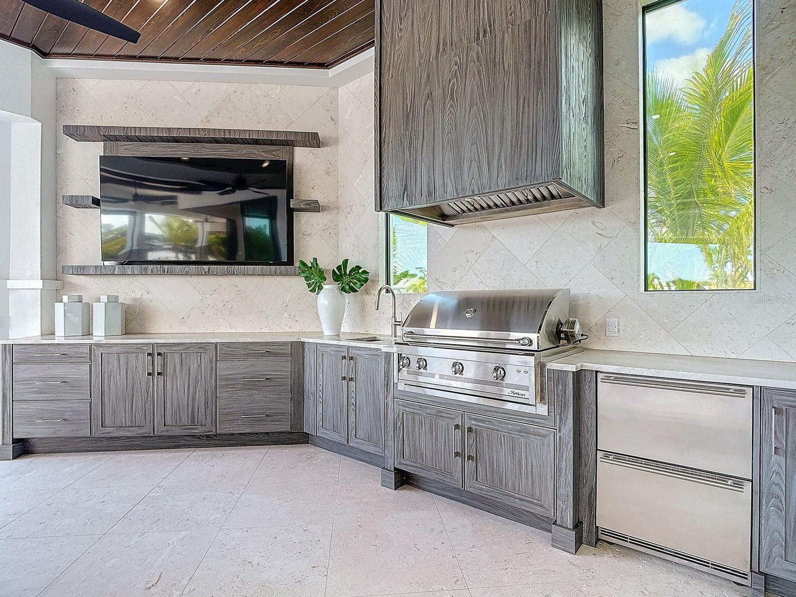 TB8460903 Property Photo