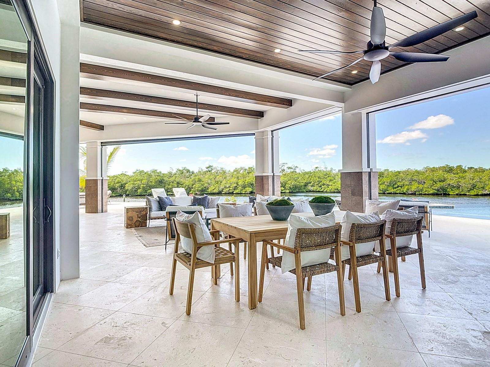 TB8460903 Property Photo