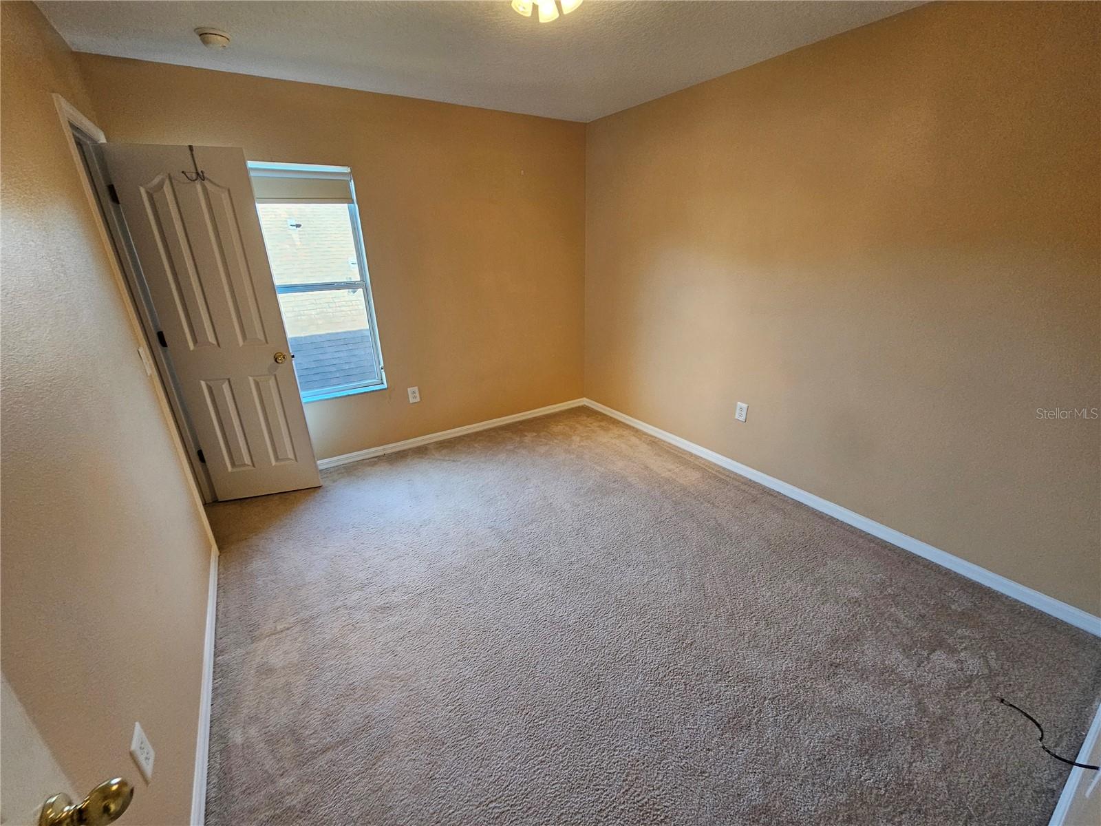 1881 STRATHMORE CIR, MOUNT DORA, FL, 32757