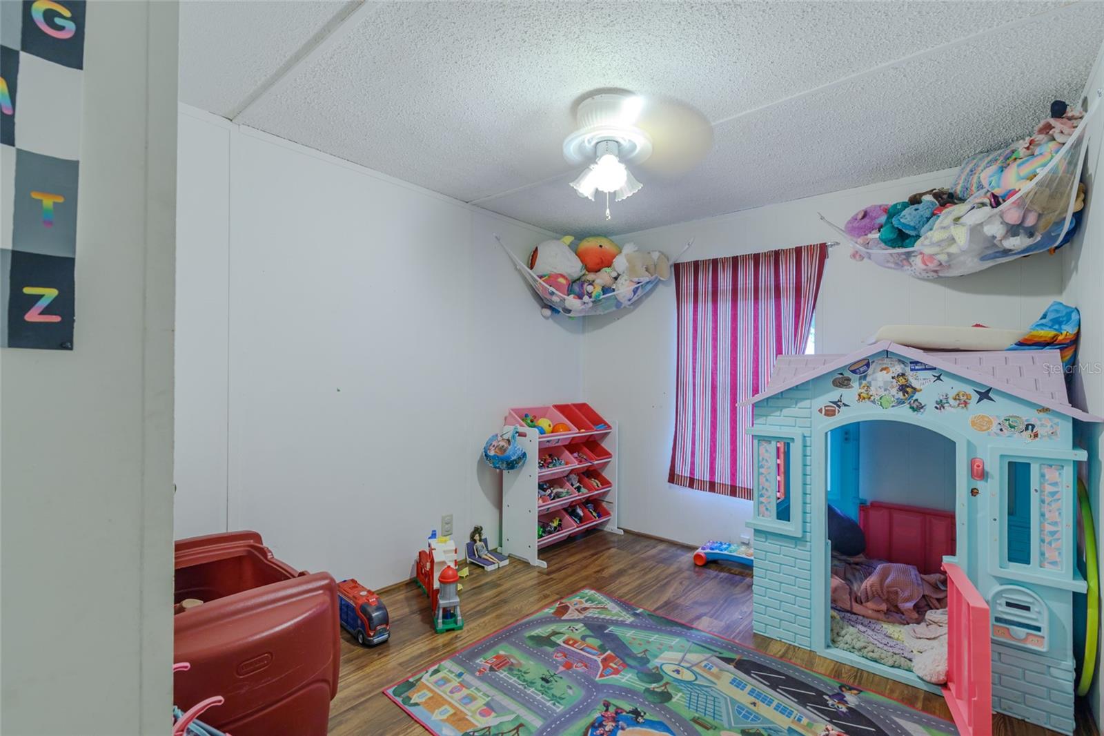 O6370977 Property Photo