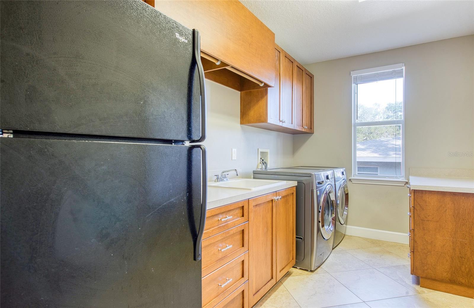 TB8460952 Property Photo