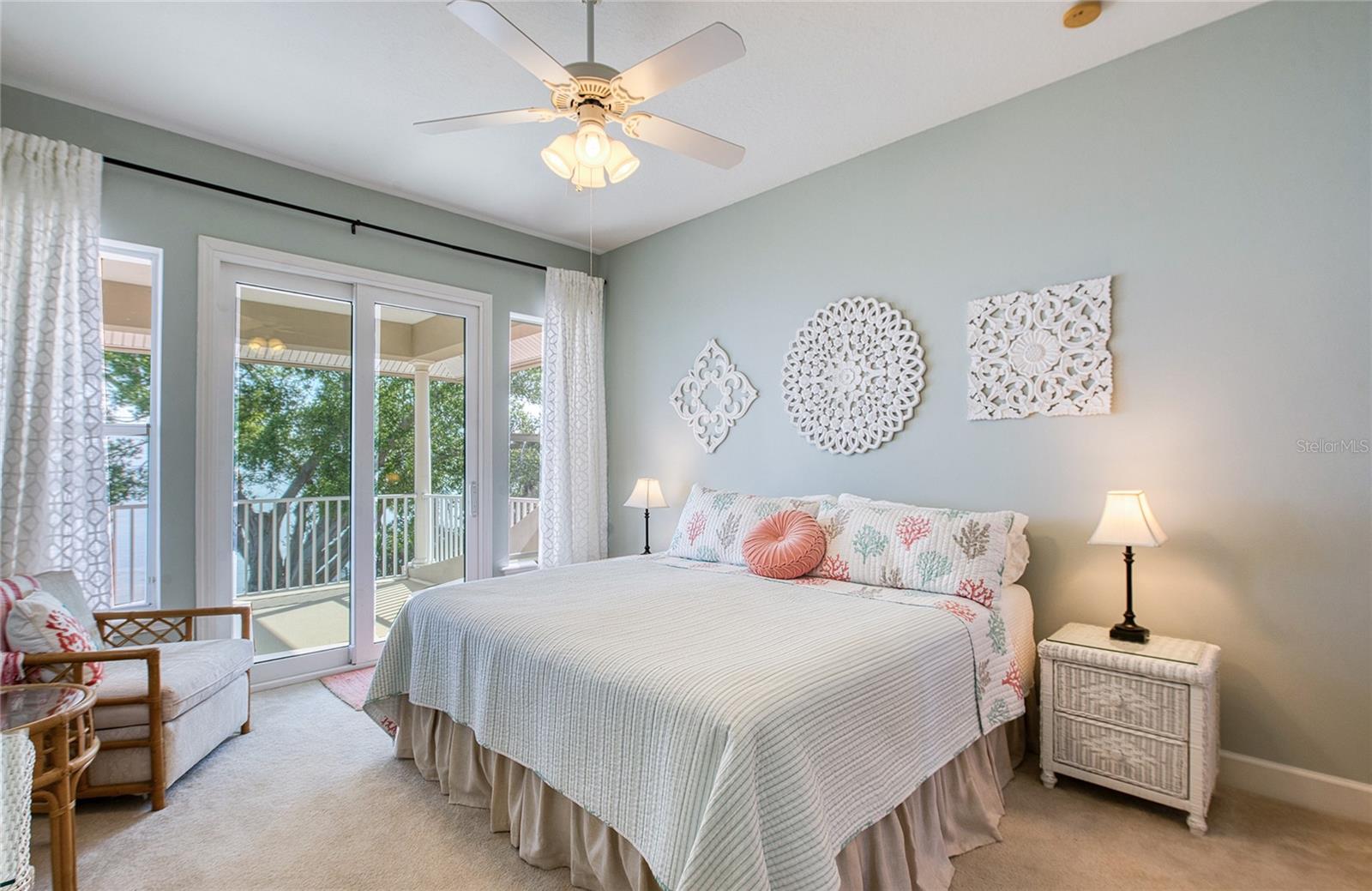 TB8460952 Property Photo