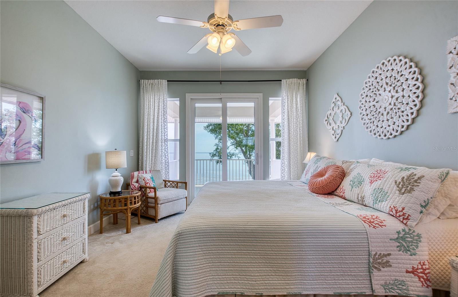 TB8460952 Property Photo