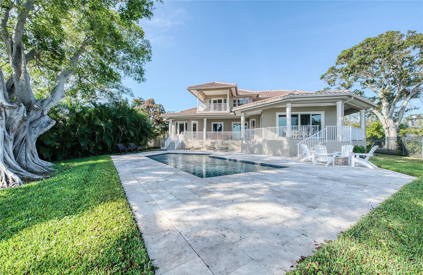 TB8460952 Property Photo