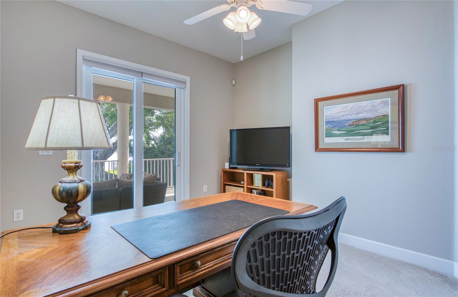 TB8460952 Property Photo