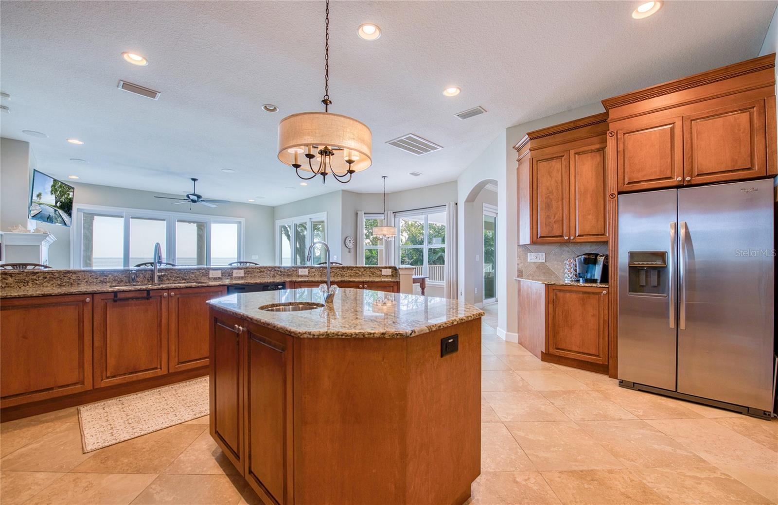 TB8460952 Property Photo