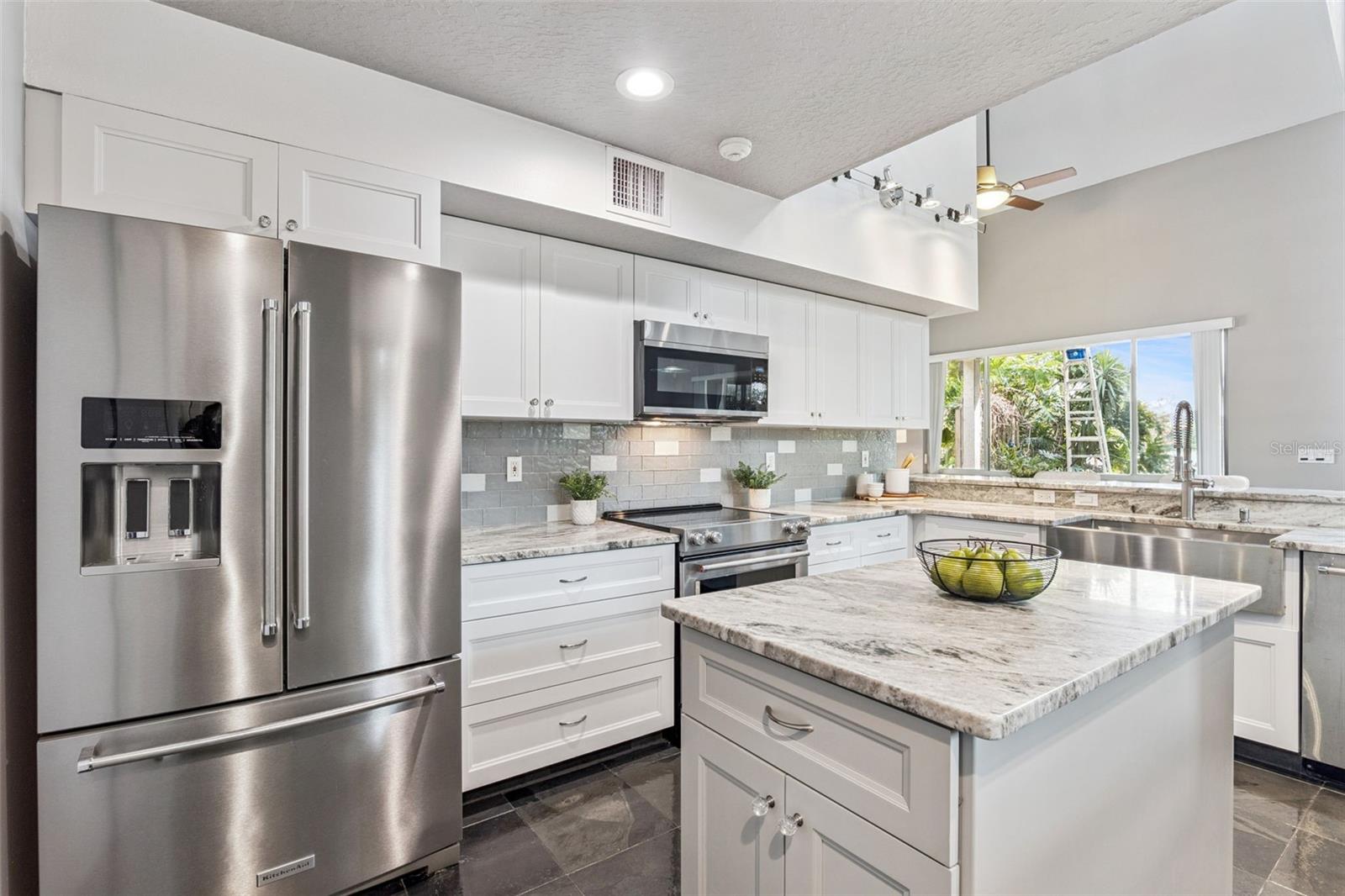 9642 BEAR LAKE RD, APOPKA, FL, 32703