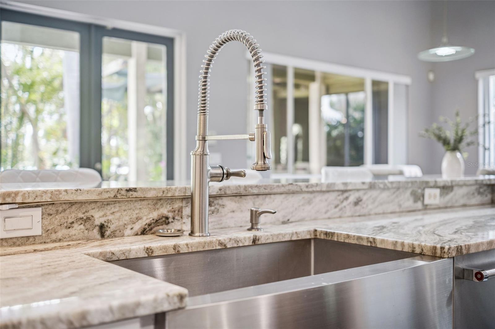 9642 BEAR LAKE RD, APOPKA, FL, 32703