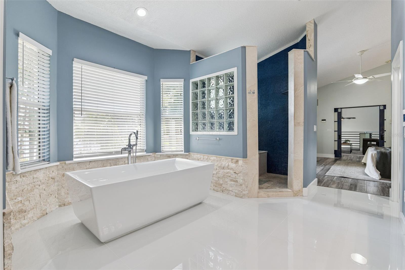 9642 BEAR LAKE RD, APOPKA, FL, 32703