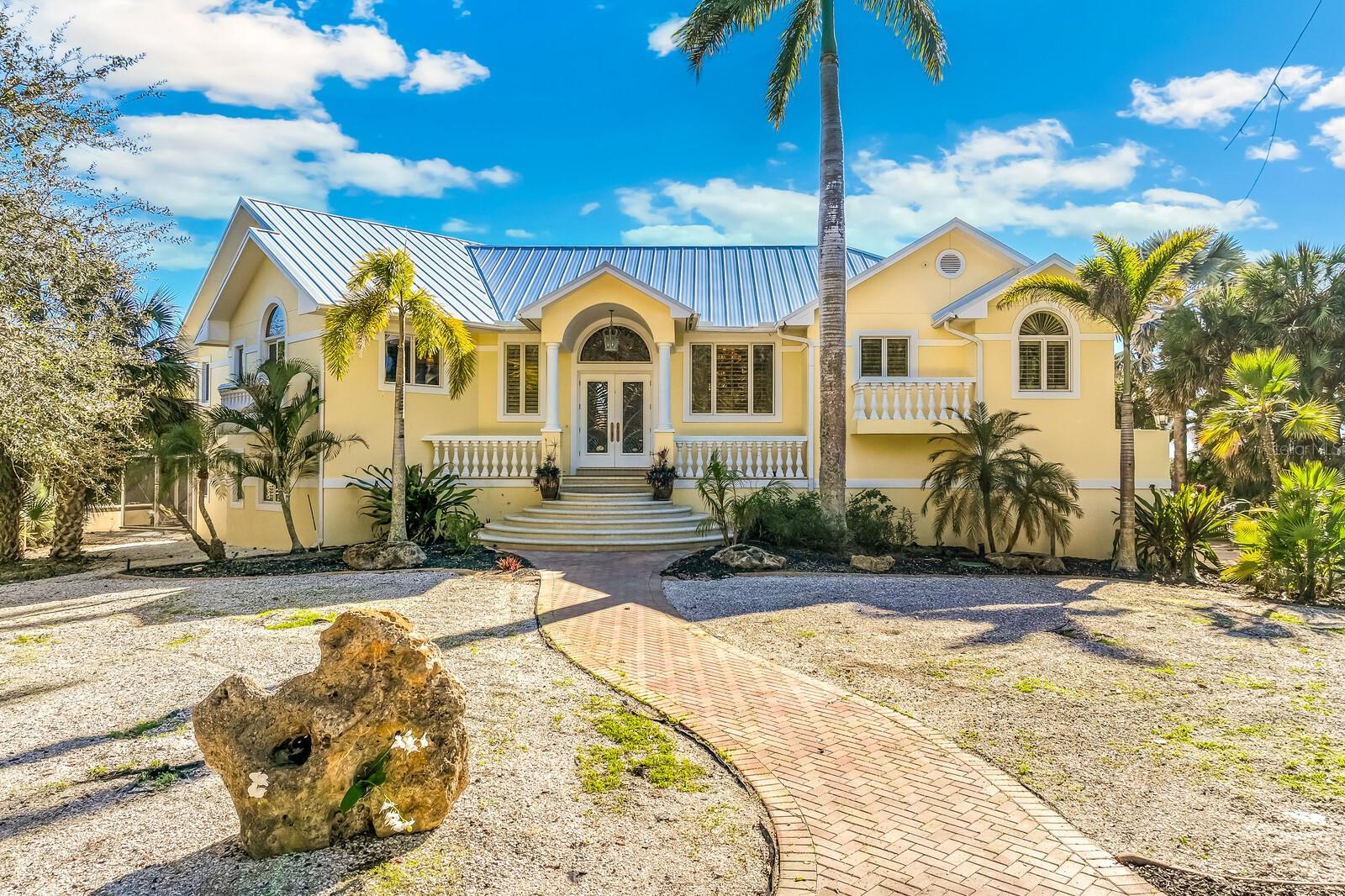 D6145424 Property Photo