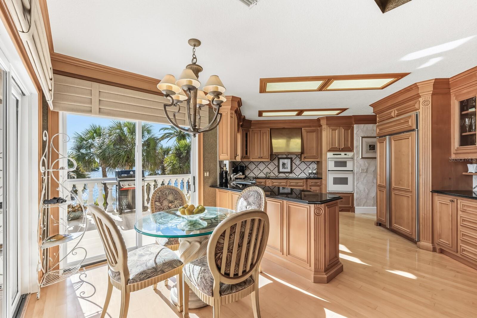 D6145424 Property Photo