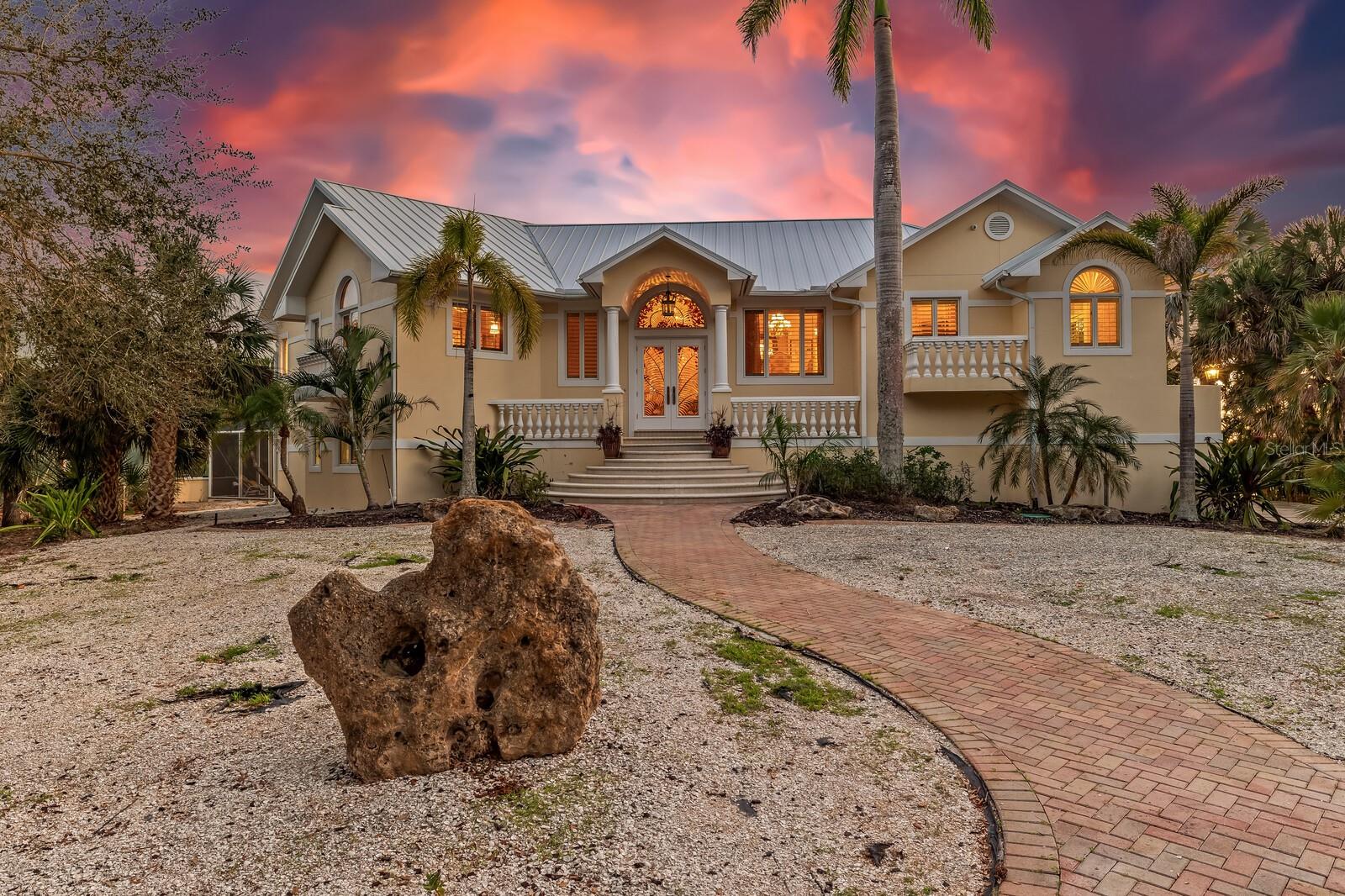 D6145424 Property Photo