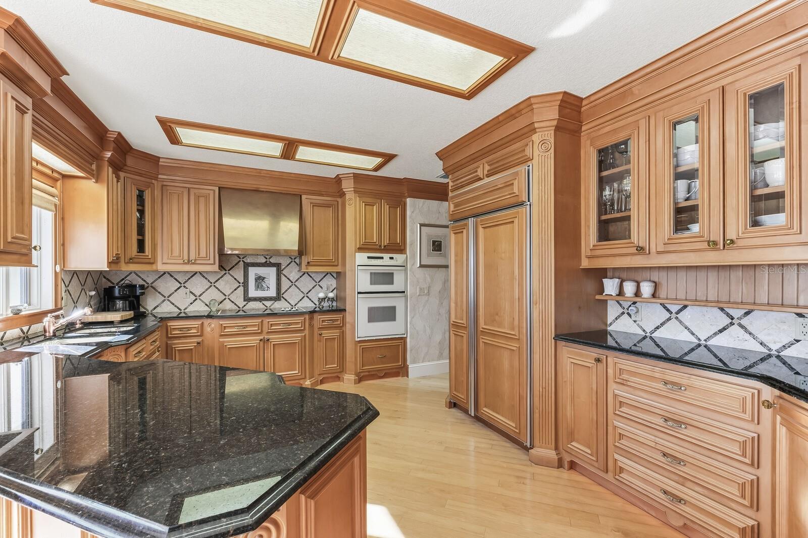 D6145424 Property Photo