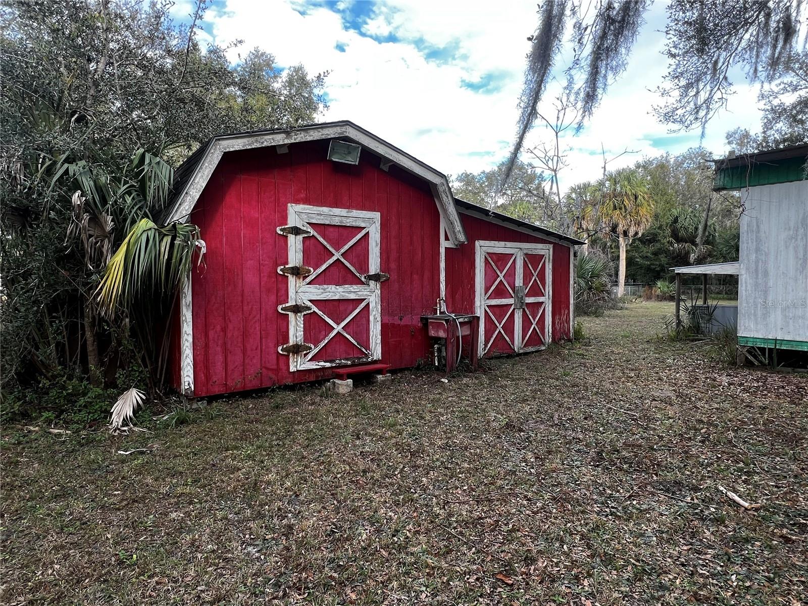 TB8460967 Property Photo