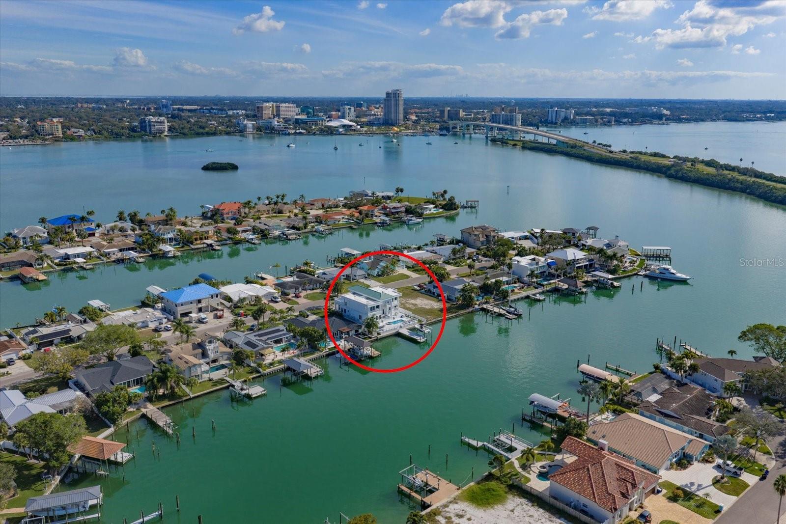 TB8460969 Property Photo