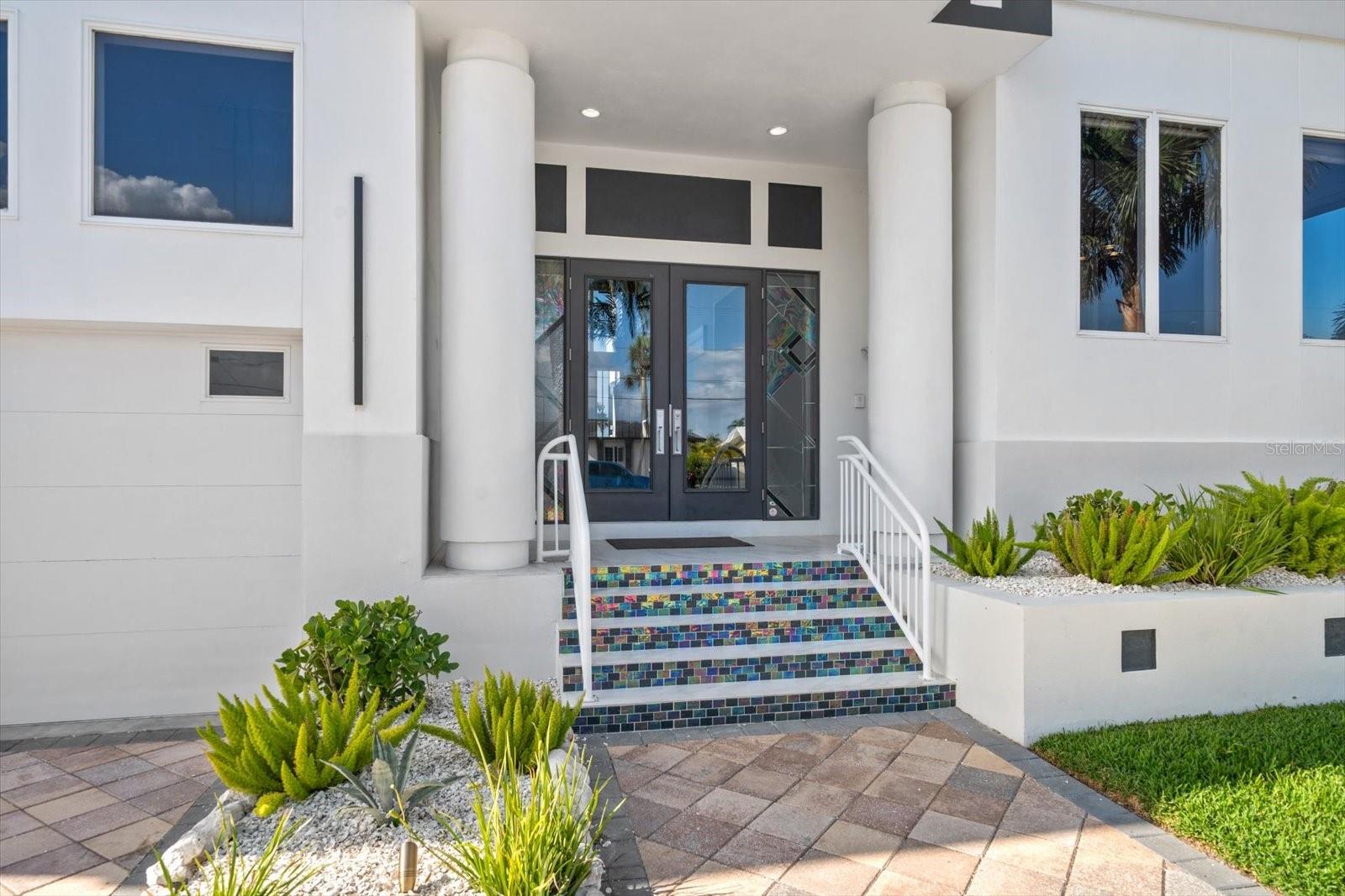 TB8460969 Property Photo