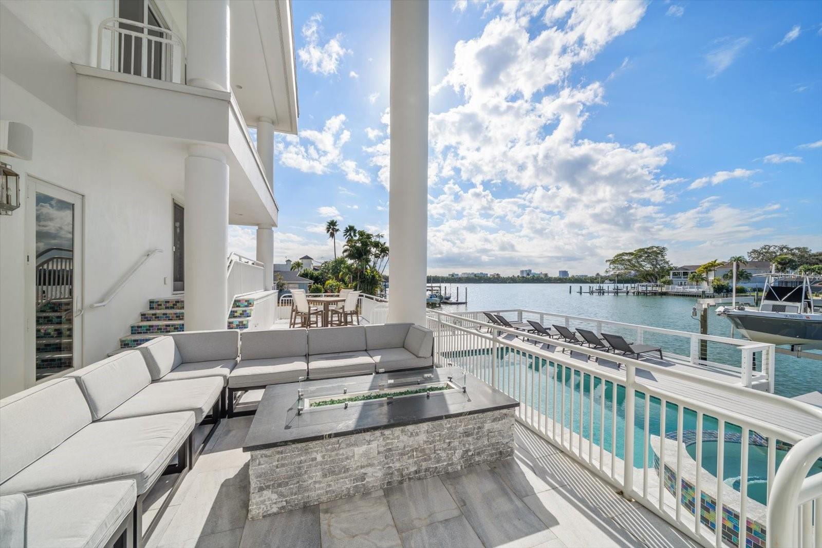 TB8460969 Property Photo