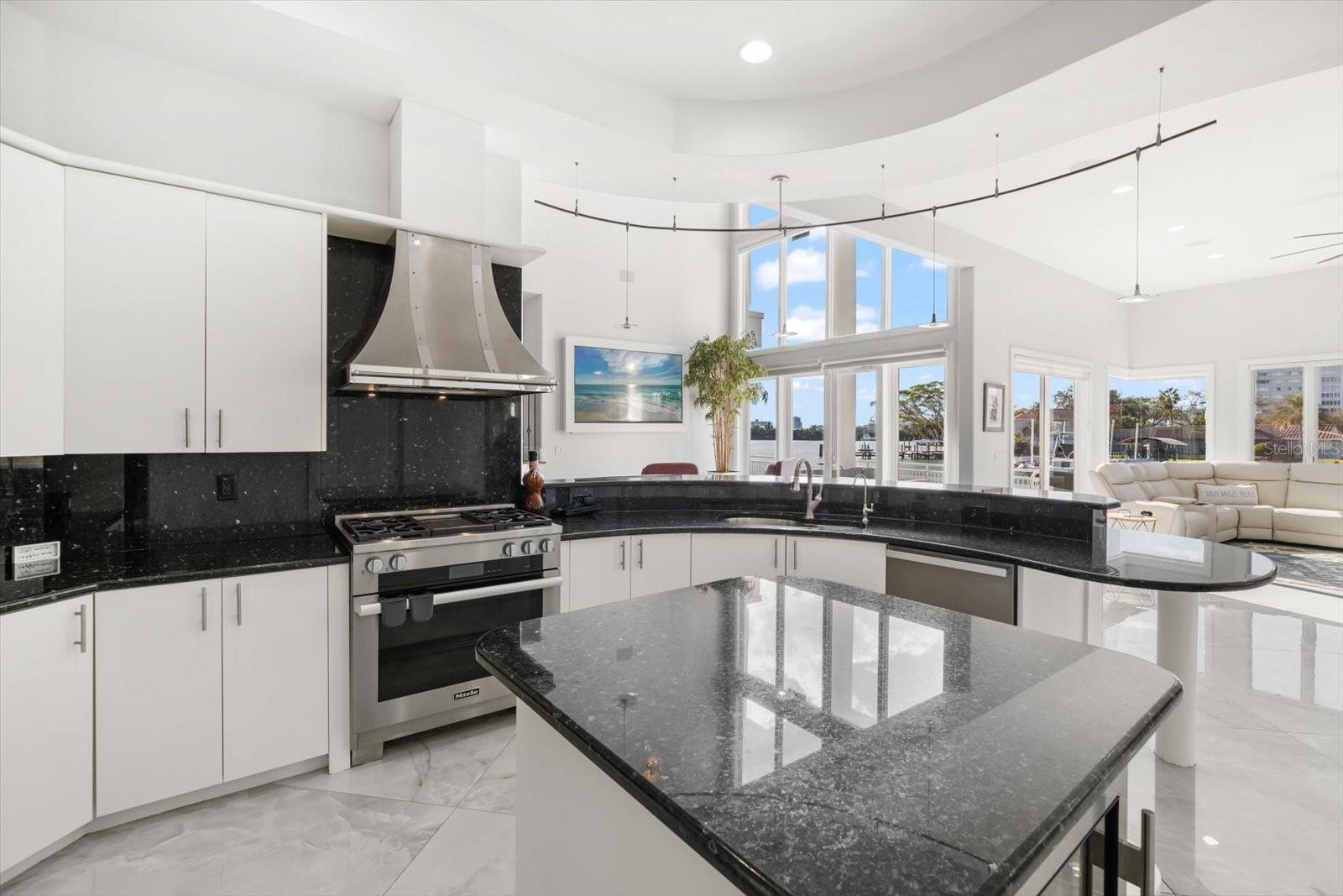 TB8460969 Property Photo