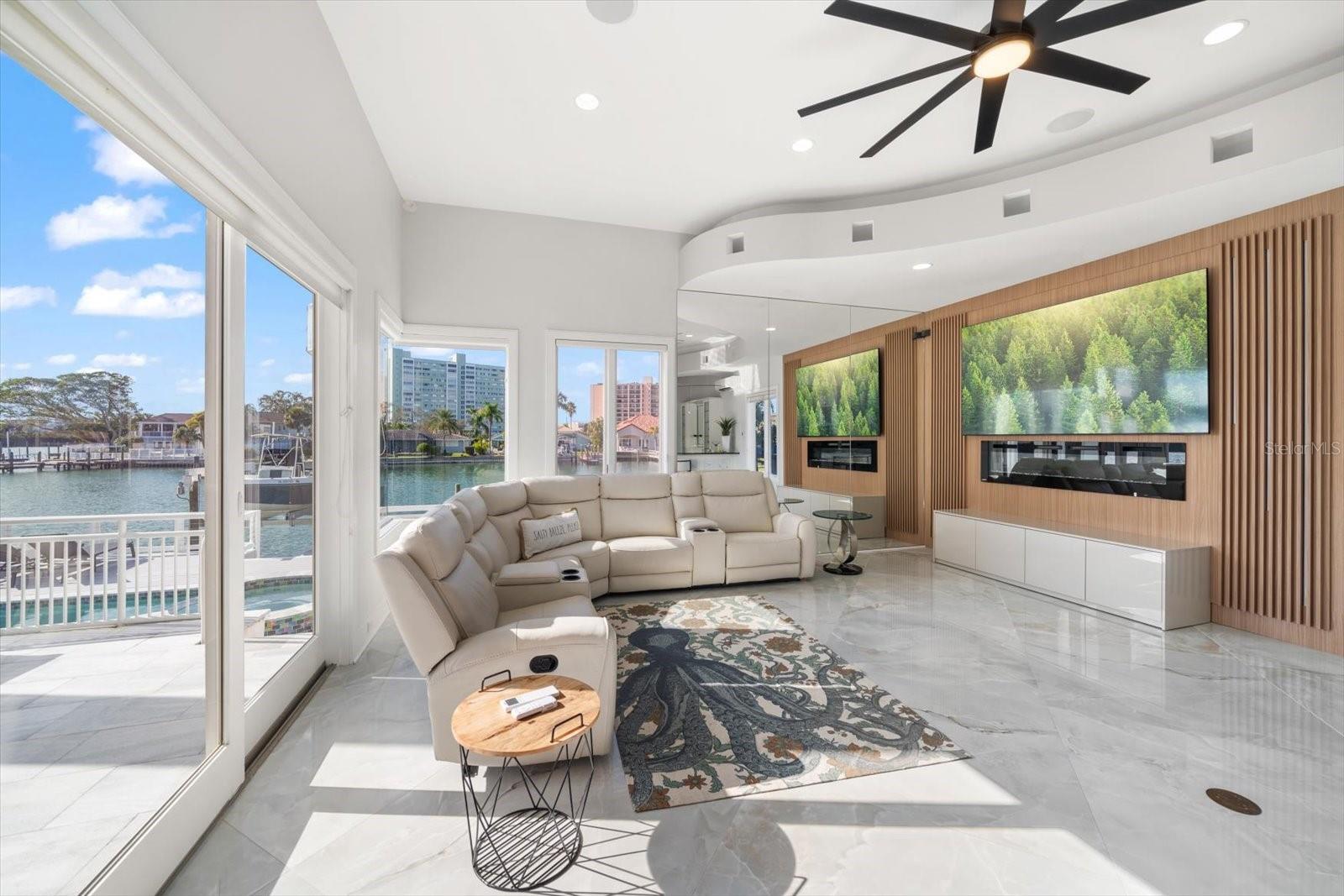 TB8460969 Property Photo