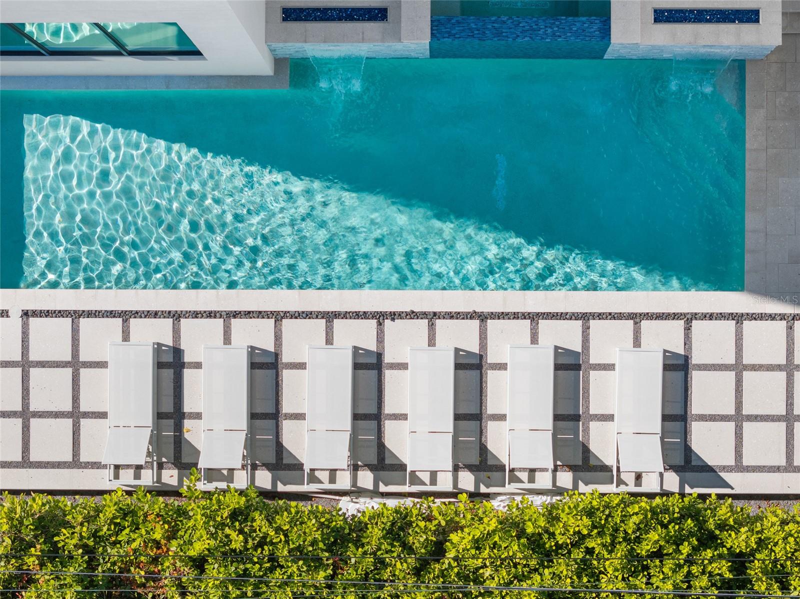 A4676921 Property Photo