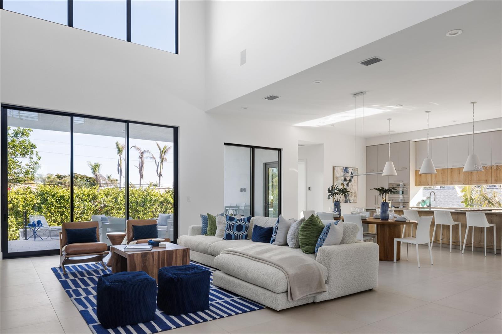 A4676921 Property Photo