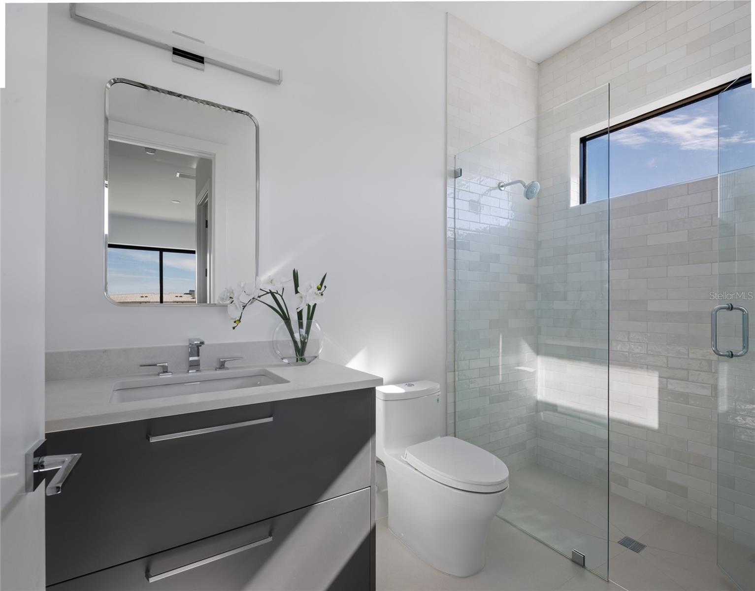 A4676921 Property Photo